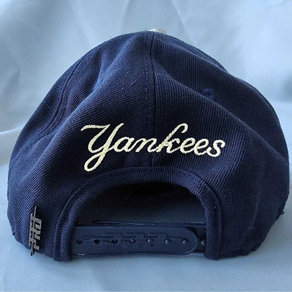New York Yankees Licensed Pro Standard Embroidered‎ Sunflower Snapback Hat Cap